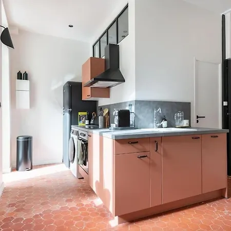 Apartment T2 Typique Et Decore Avec Gout - Quartier Vauban *
